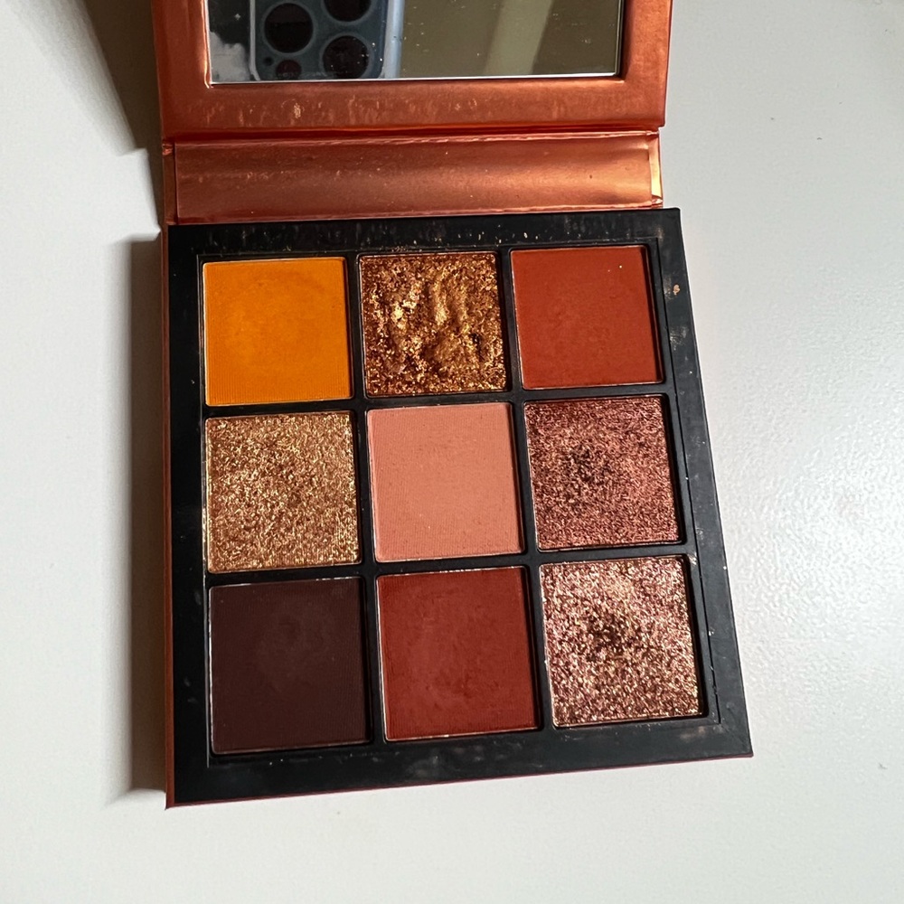 Huda Beauty - Topaz obsession